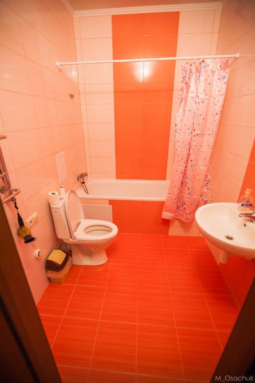 Like Home On Zaliznychna Ivano-Frankivszk Kültér fotó