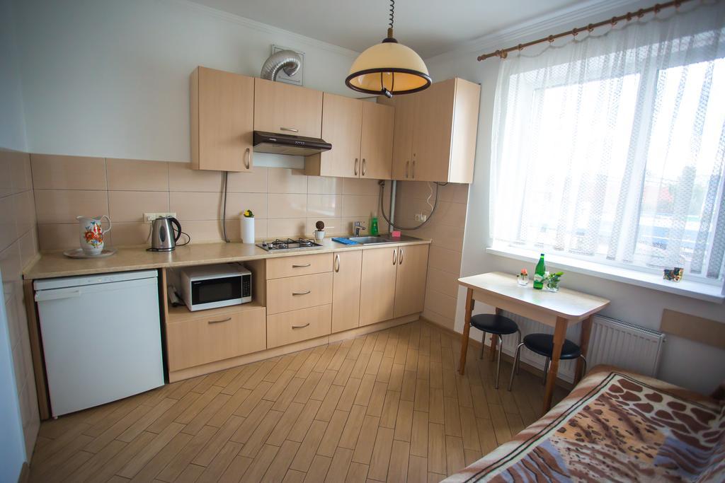 Like Home On Zaliznychna Ivano-Frankivszk Kültér fotó